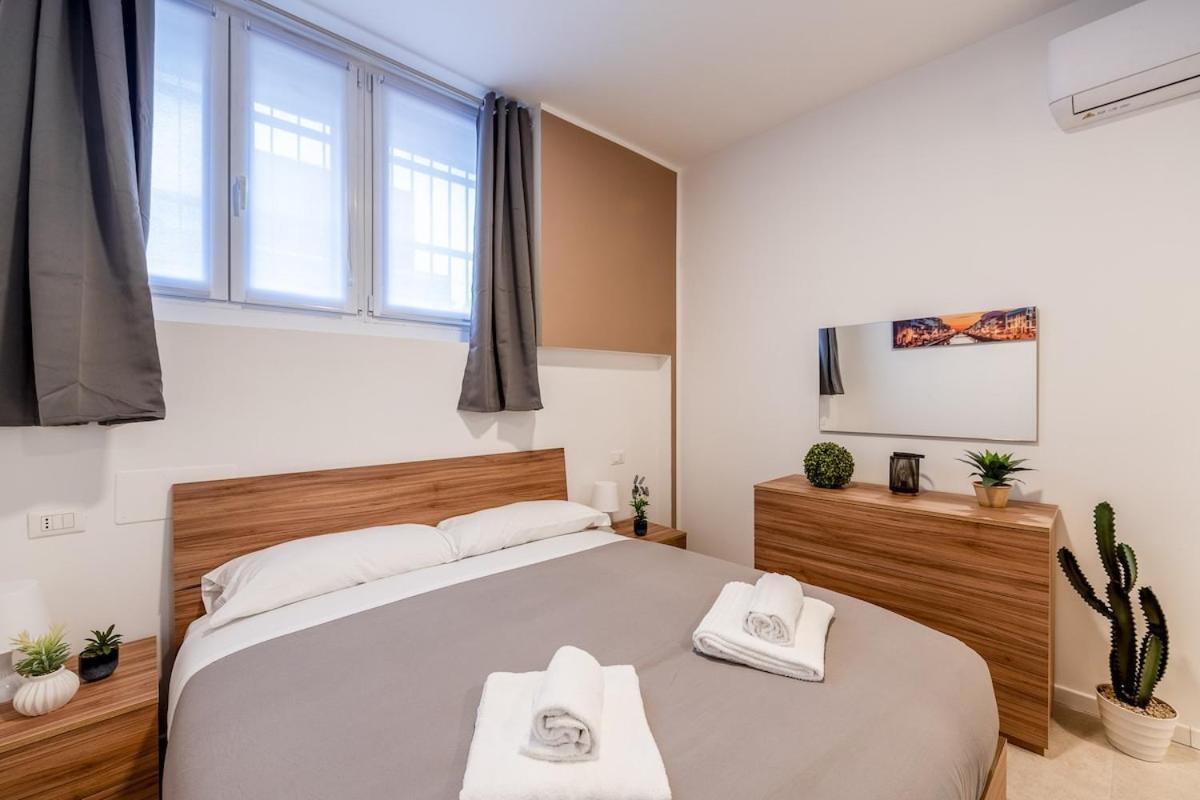 Authentic Private Flat 2 Min From Navigli Lägenhet Milano Exteriör bild