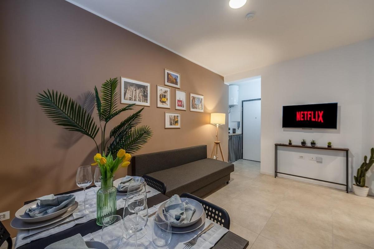 Authentic Private Flat 2 Min From Navigli Lägenhet Milano Exteriör bild