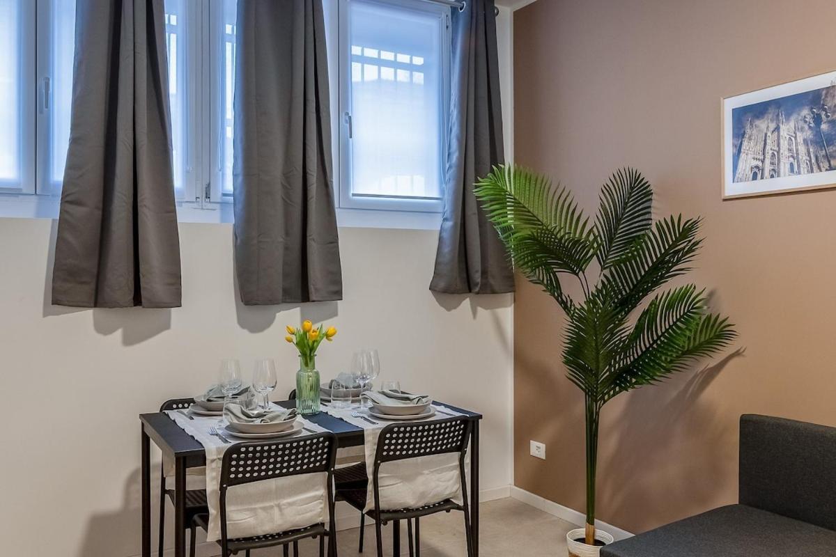 Authentic Private Flat 2 Min From Navigli Lägenhet Milano Exteriör bild